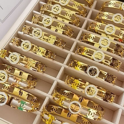 2022 Luxury Color Contrast Double C Bracelet
