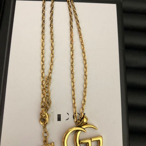 New stylish vintage necklace
